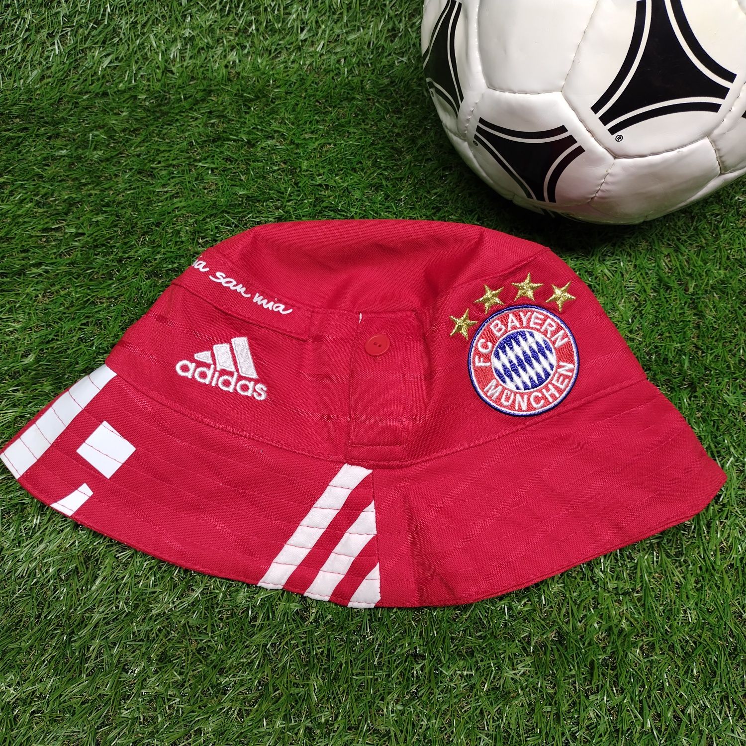 Czapka buckethats FC Bayern Monachium