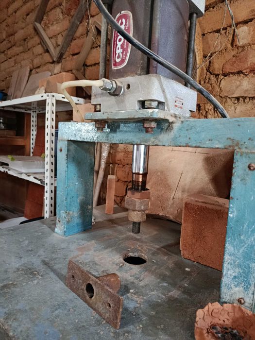 Prensa Hidráulica para azulejos