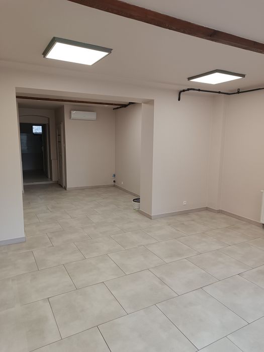 Wynajmę lokal usługowy na Rynku w Czeladź wysoki standard