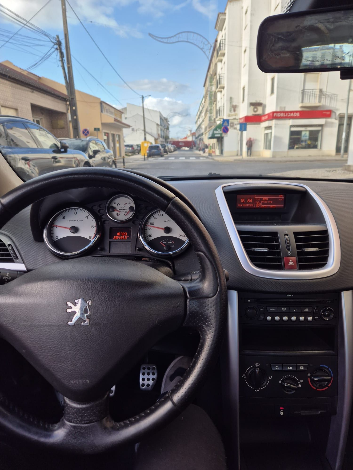 Peugeot 207 cc 1.6 HDI