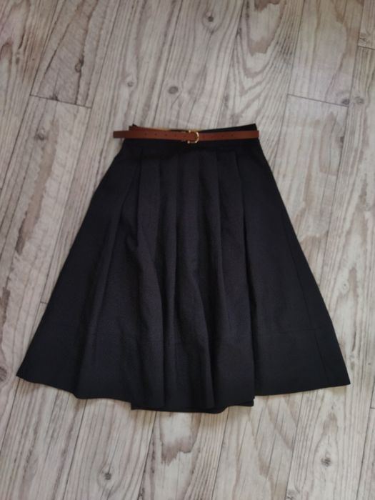 Спідниця міді у складку