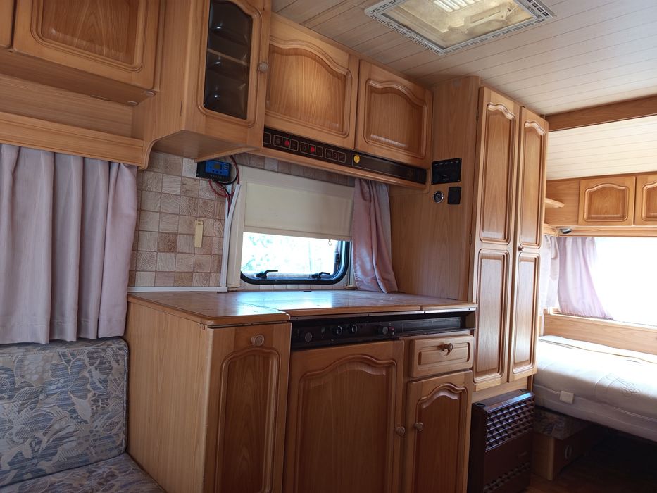 Przyczepa kempingowa Knaus Azur 430