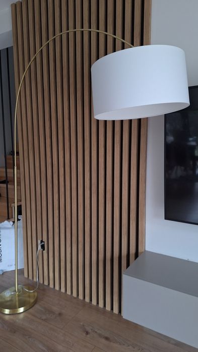 Lampa podłogowa łukowa złota Westwing