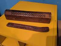 Pudełko na kadzidła kadzidełka podstawka kuferek indyjski drewniany