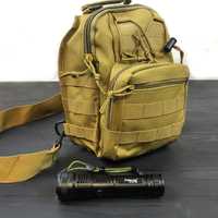Комплект 2 В 1: армійська сумка   тактичний ліхтар 
_