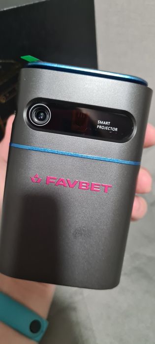 Проектор мультимедійний