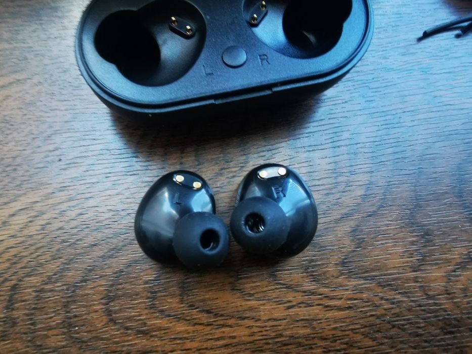 Безпровідні Bluetooth гарнітуру (навушники вкладиші)