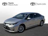 Toyota Corolla 1.5 125 KM Comfort + czujniki parkowania tyłem
