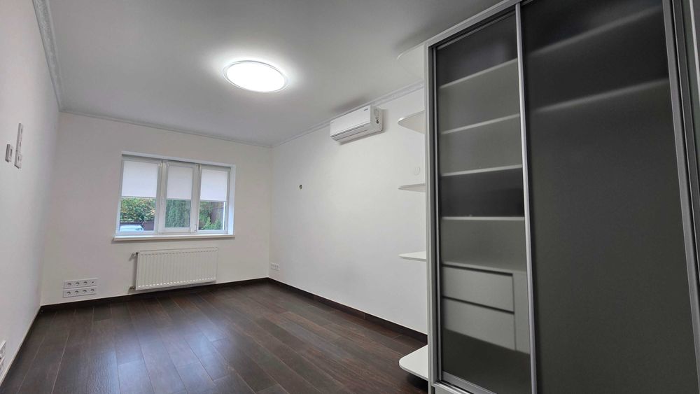 Будинок на горі, вул. Козацька, Голосіївська/Деміївська.