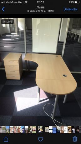 Стіл,столи .,офісні меблі