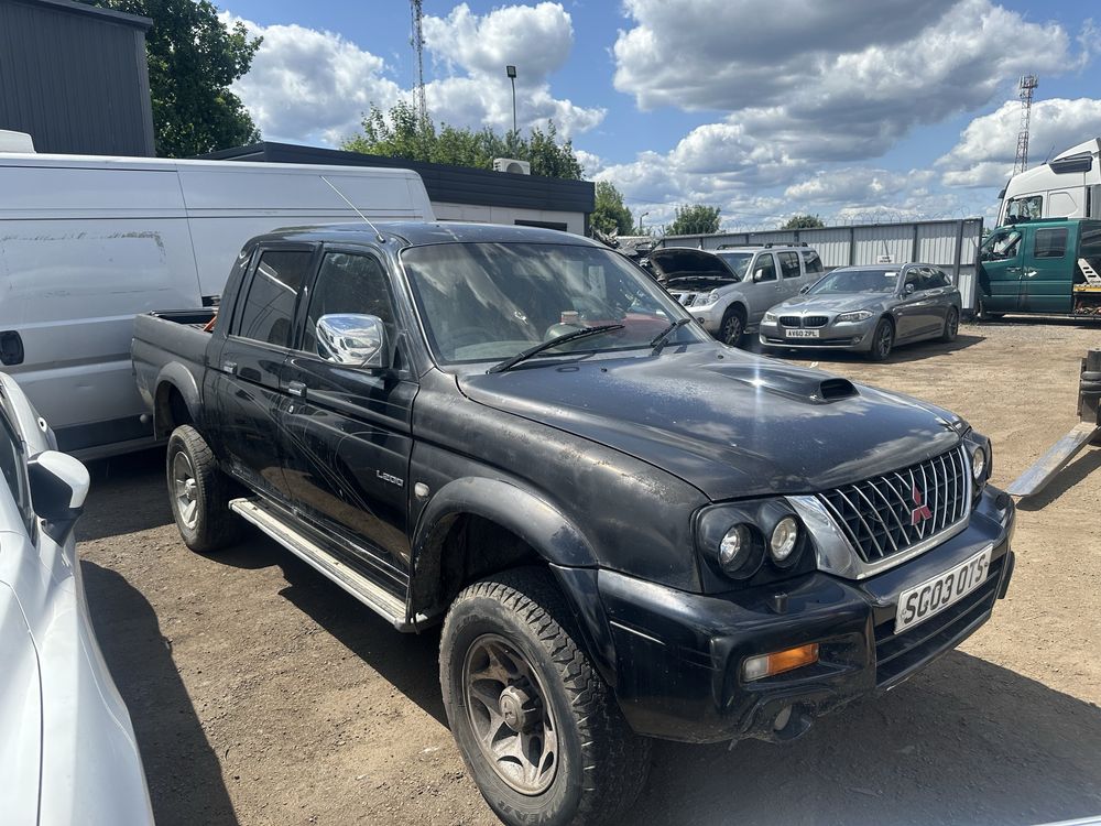 Mitshubishi L200 silnik 2.5d 2003r,Anglik z kluczykami