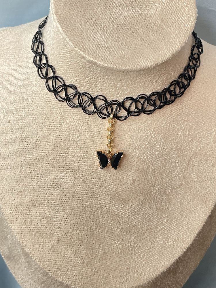 Nowy Czarny choker w gotyckim stylu – motyl.