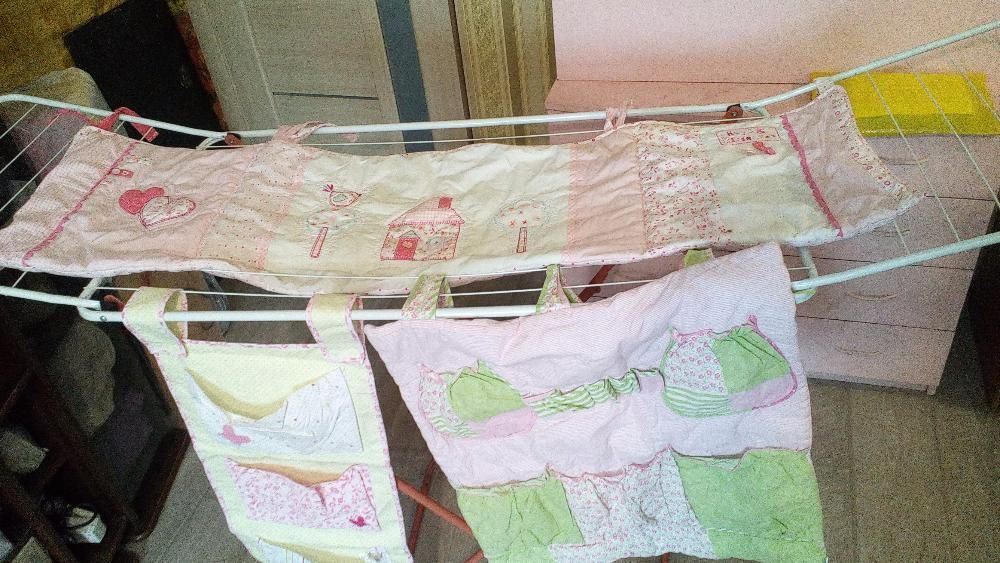 комплект розовый на детскую кроватку