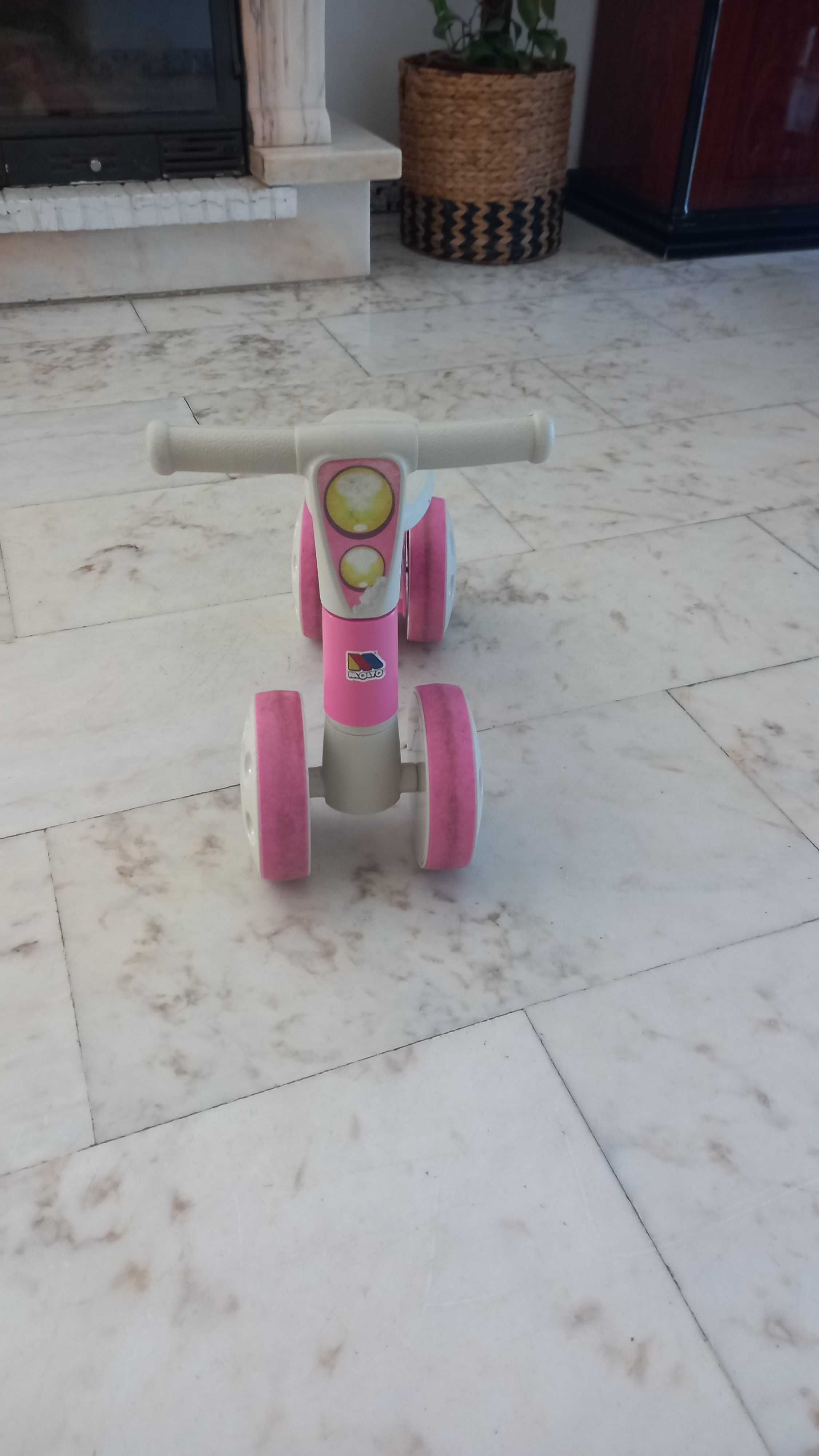Triciclo rosa bebé