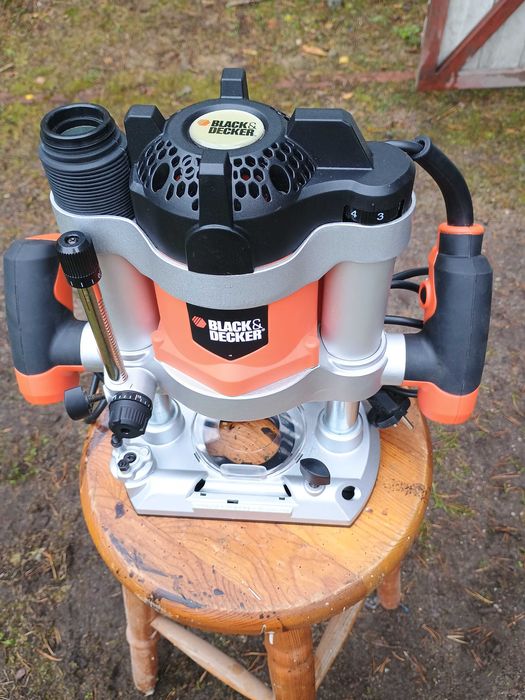 Frezarka Górnowrzecionowa BLACK&DECKER KW 1600 E