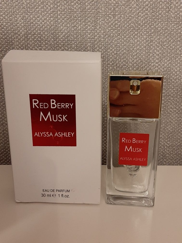 Red berry musk Alyssa Ashley