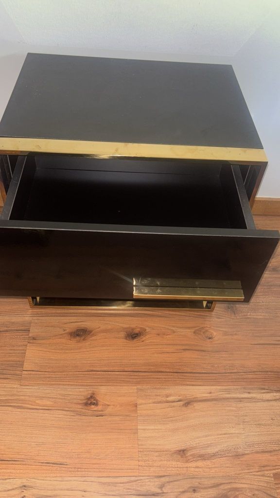 Cama / Mesa / Mesa de Cabeceira