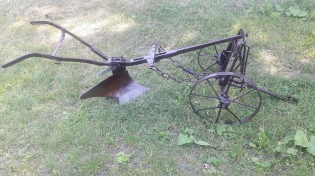 Продаётся конный плуг