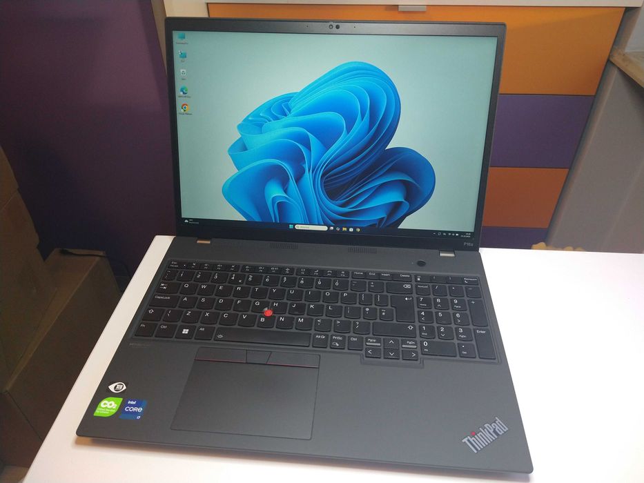 Nowy Lenovo P16S i7-1260P 48GB RAM 1000GB NVM NVIDIA T550 4GB 100% BAT