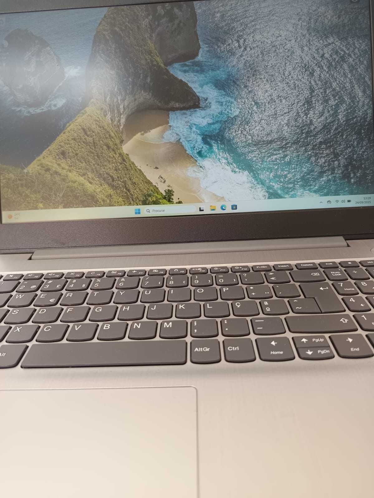 Portátil Lenovo ideapad 3