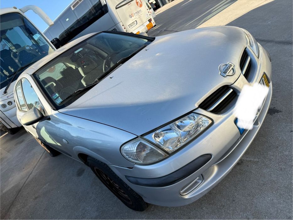 Nisan Almera 1.5 gasolina para peças