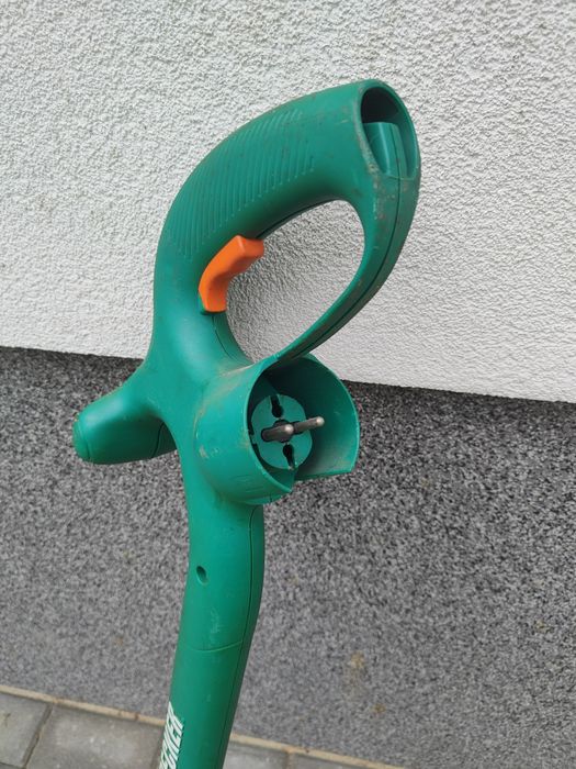 Podkaszarka elektryczna Black Decker Refleks GL30 300W kosa żyłkowa na