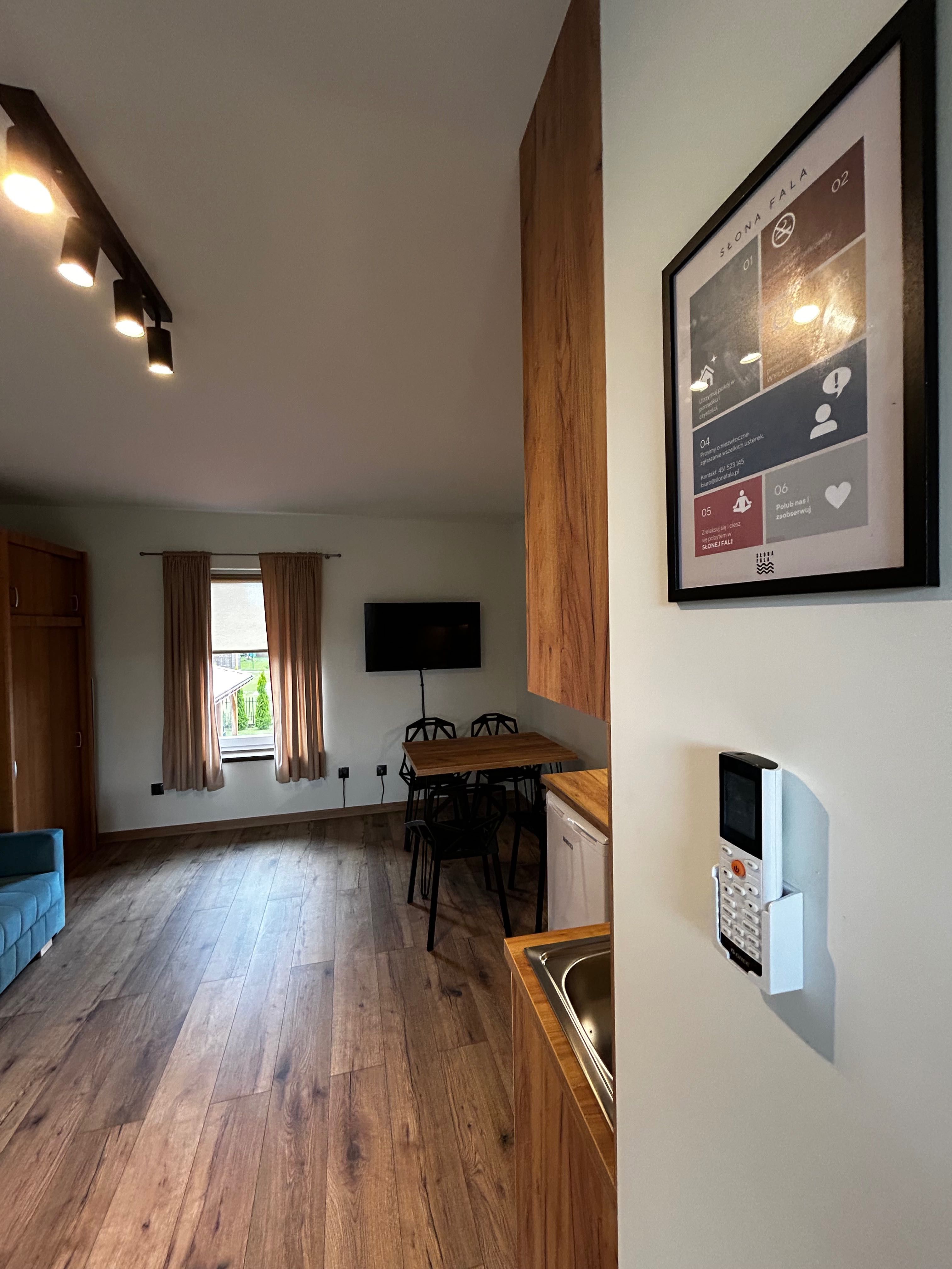 Pokoje studio/Apartament nad morzem Sianożęty (Ustronie Morskie 2 km)
