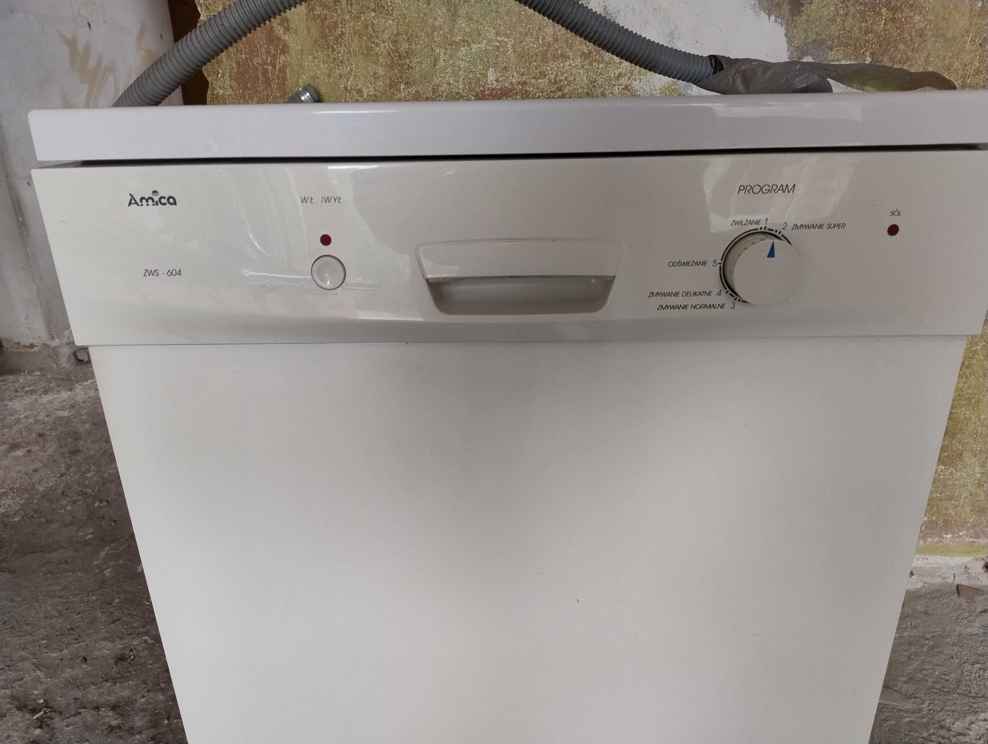 Zmywarka mechaniczna Amica ZWS-604, używana, ale sprawna i czysta