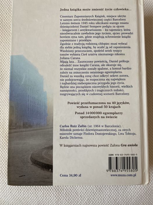 515 stron Cień wiatru Carlos Ruiz Zafon książka gruba
