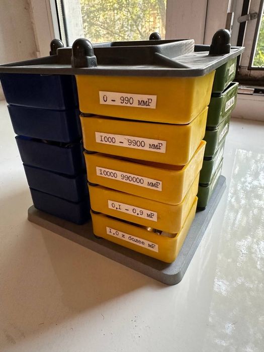 200 шт. Резисторы, конденсаторы СССР