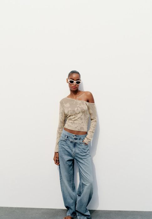 Стильний топ ZARA