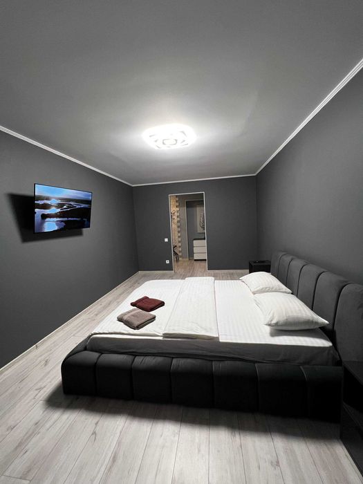 ApartPoltava 1-bedroom з великою кухнею та шикарною панорамою