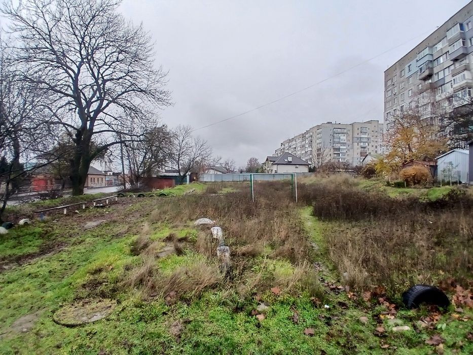 Продається земельна ділянка, червона лінія, вул Кропивницького.