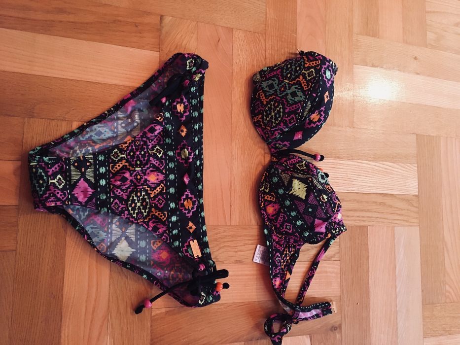 Купальники жіночі стан нового