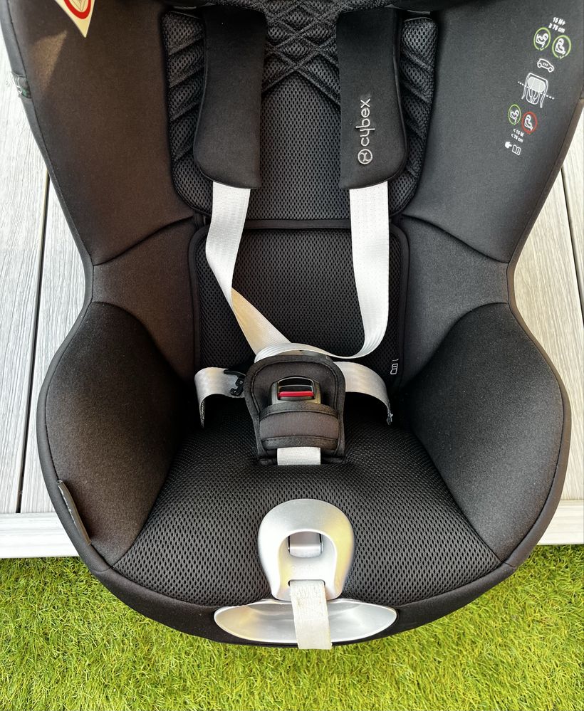 Cybex SIRONA T PLUS i-Size fotelik z bazą obrotową T