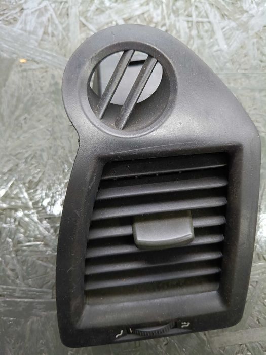 Kratka Nawiewu Prawa Renault Megane II A100.70.10