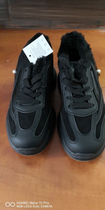 Adidasy ocieplane damskie.