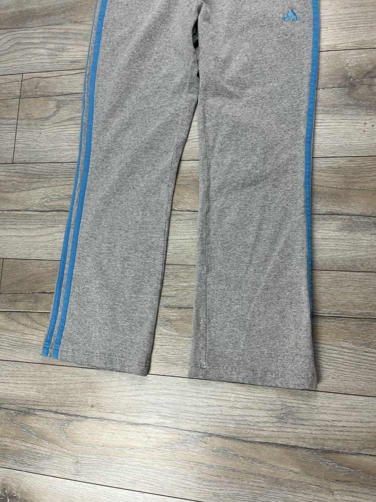 Szare spodnie dresowe damskie Adidas rozmiar S fit M dresy sportowe