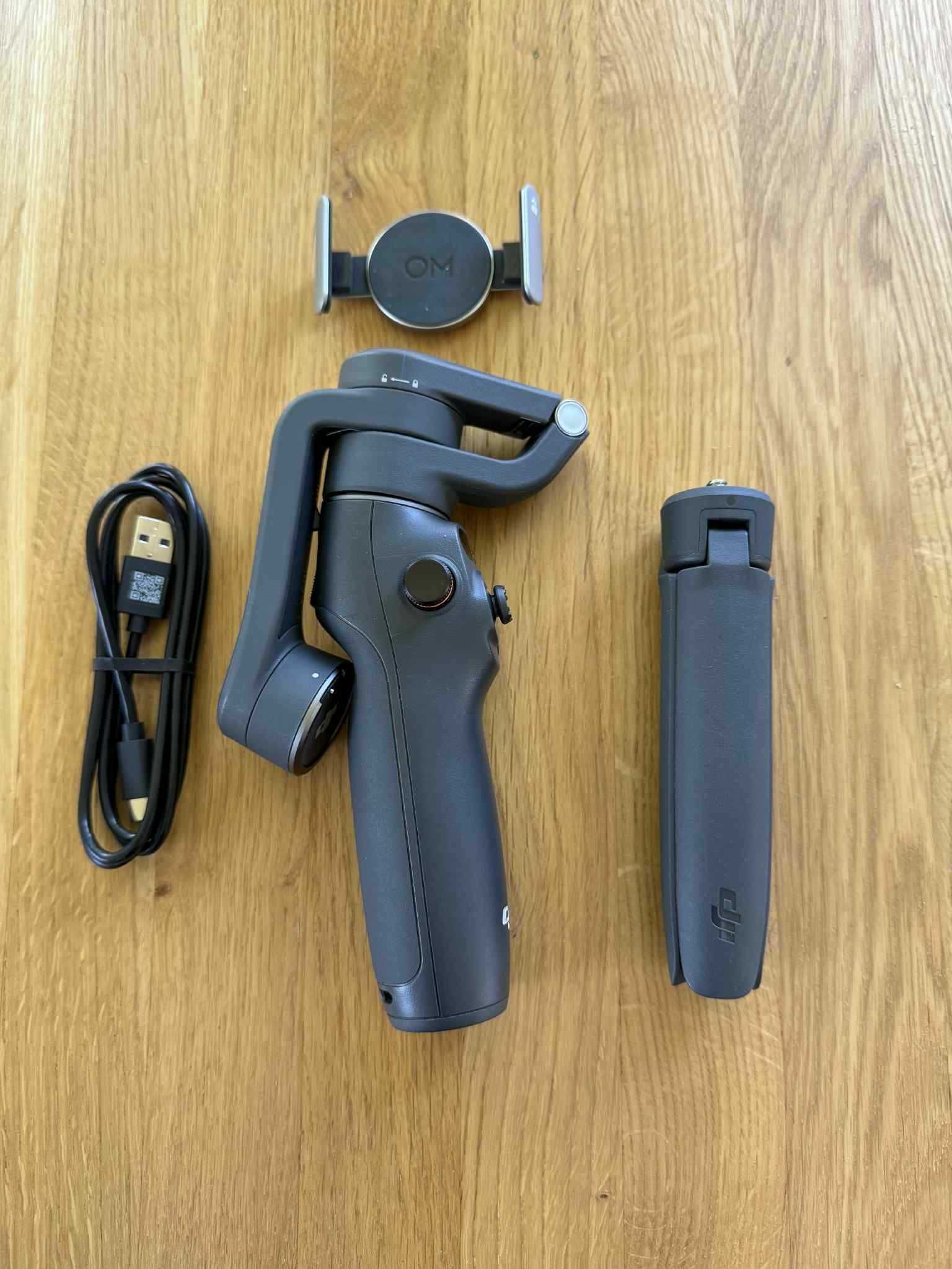 Gimbal Dji osmo mobile 6 + etui