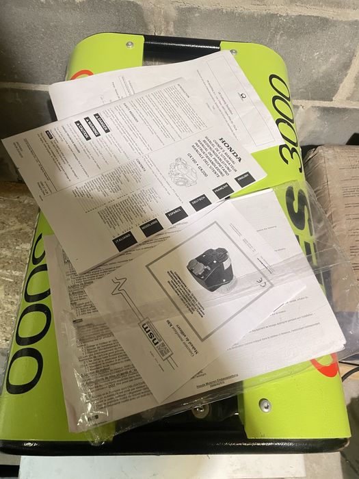 Продам італійський  генератор Pramac ES3000 Honda