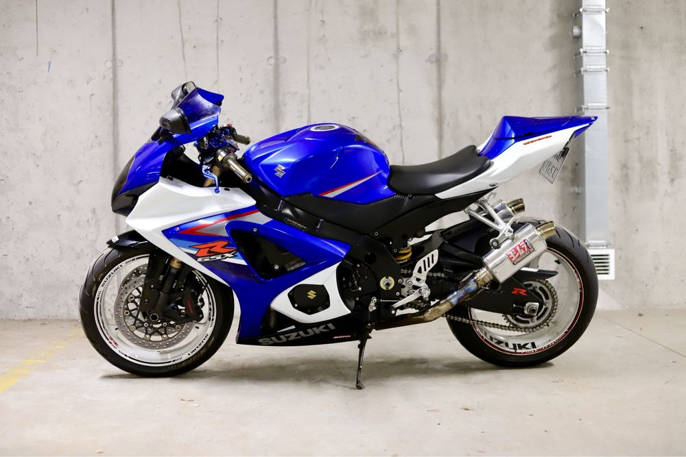 SUZUKI GSX-R 1000 bez wkladu oryginalny przebieg motor motocykl