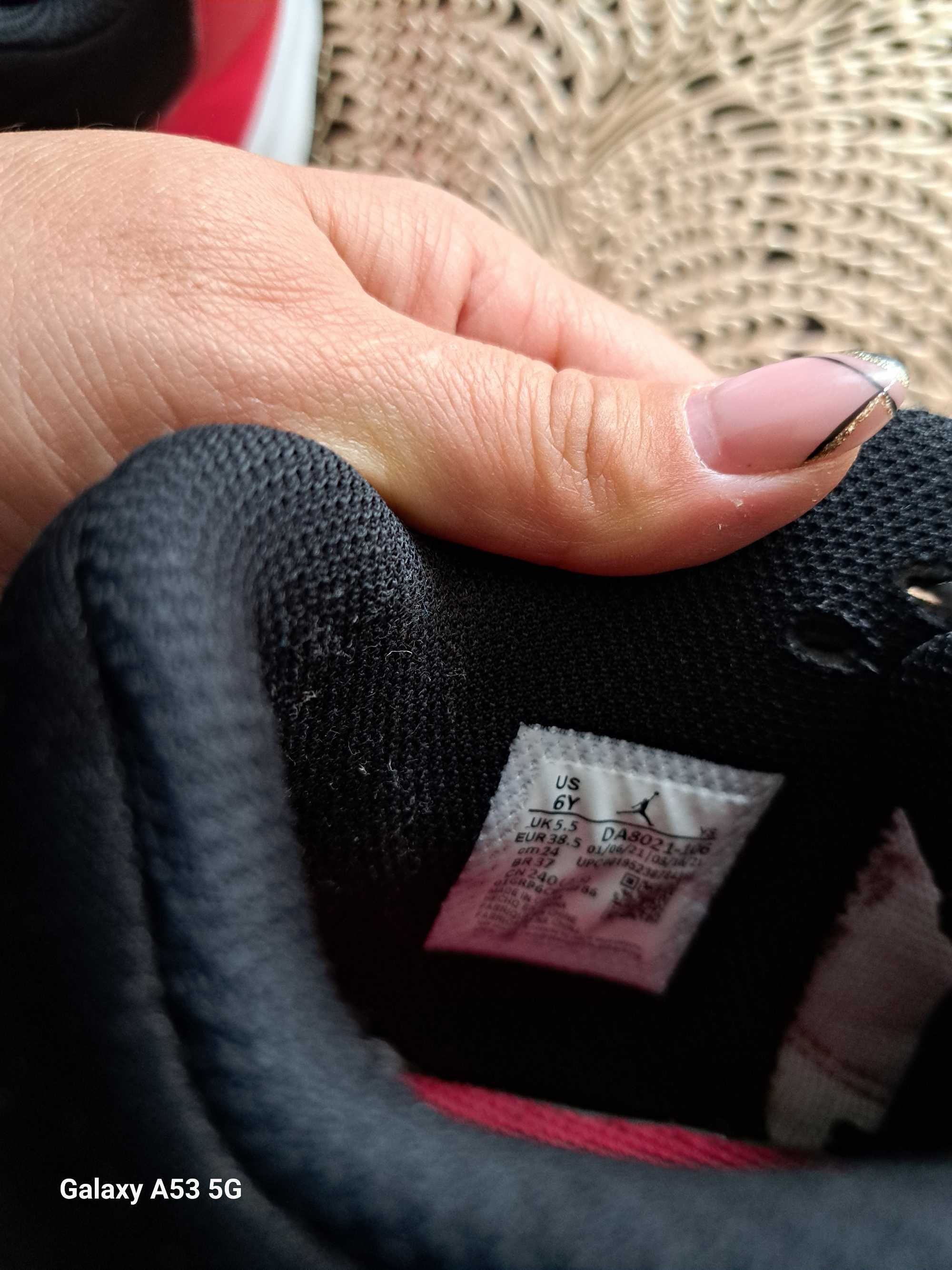 Buty Adidas Jordana Max Aura 3
