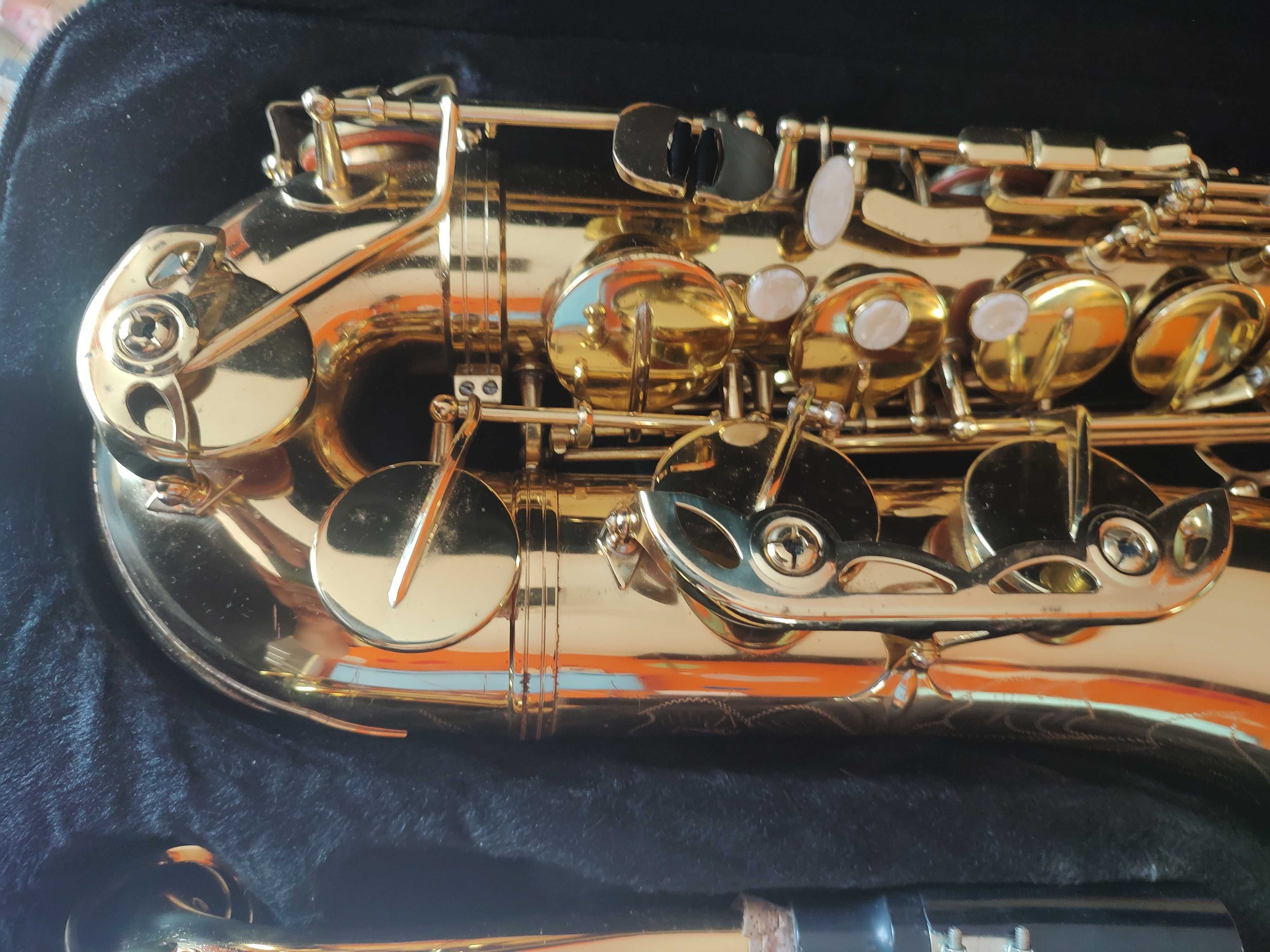 Saksofon tenorowy Prelude by Conn-Selmer TS 710