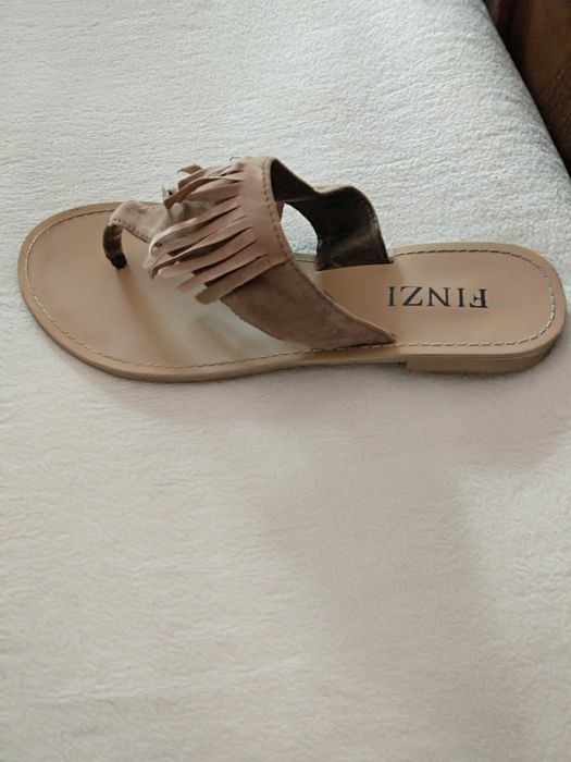 * * * * * NovoS Chinelos de franjas 38 * * * * *