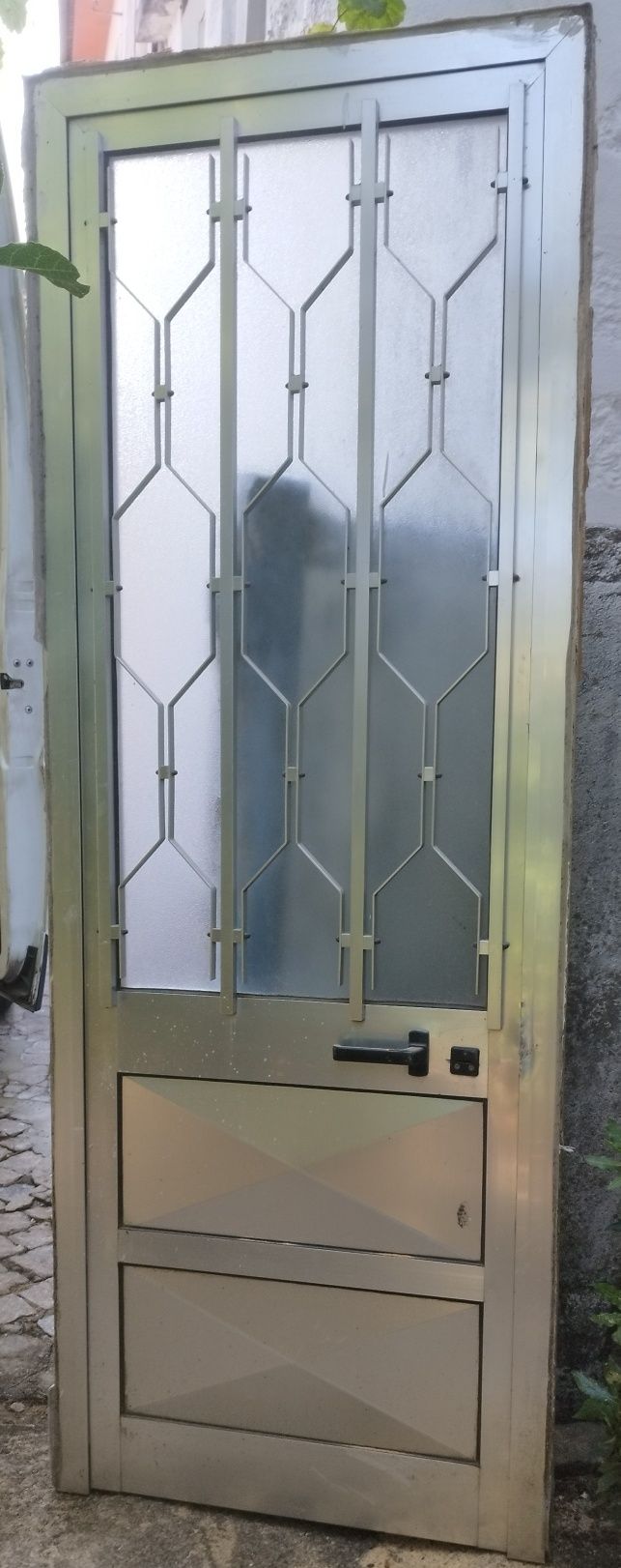 Porta em alumínio com 2.20x80
