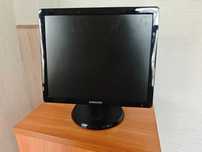 Монитор Samsung 961BF