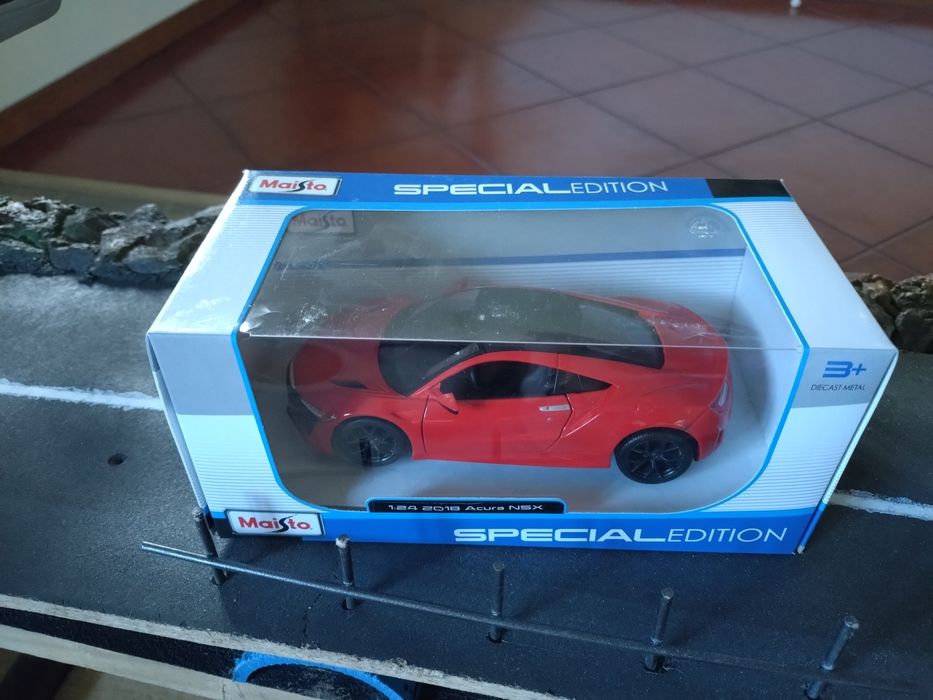 Honda Acura NSX - Maisto 1/24
