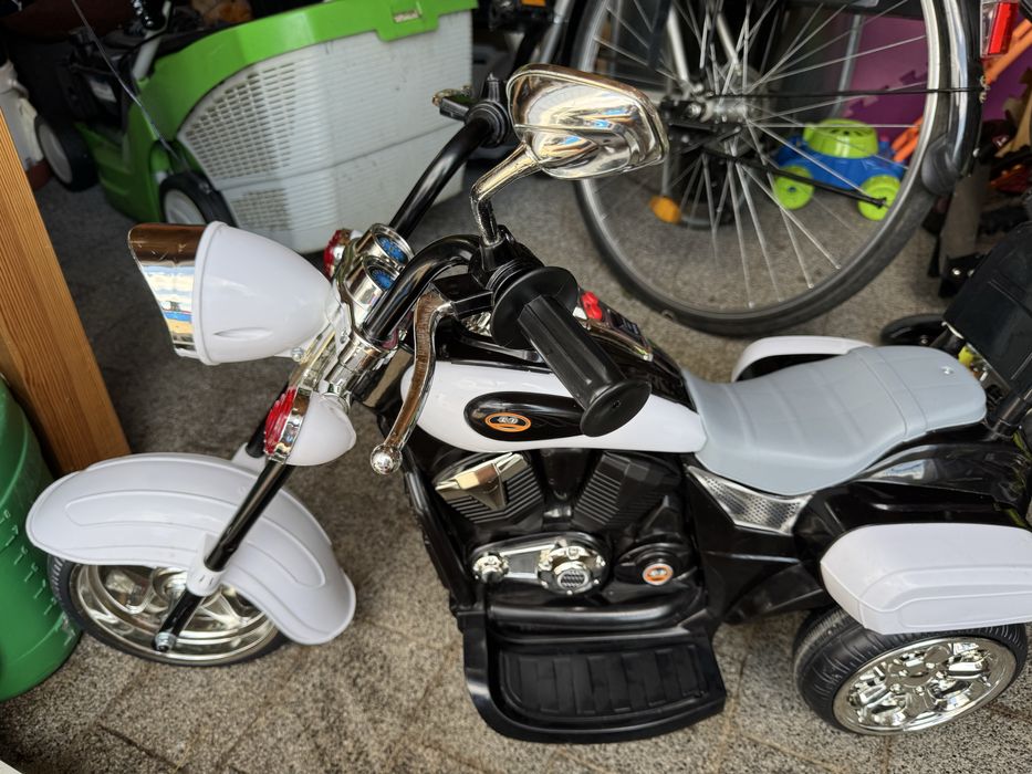 Motor Motocykl Biały dla dzieci Chopper Jak Harley 6v Akumulatorowy