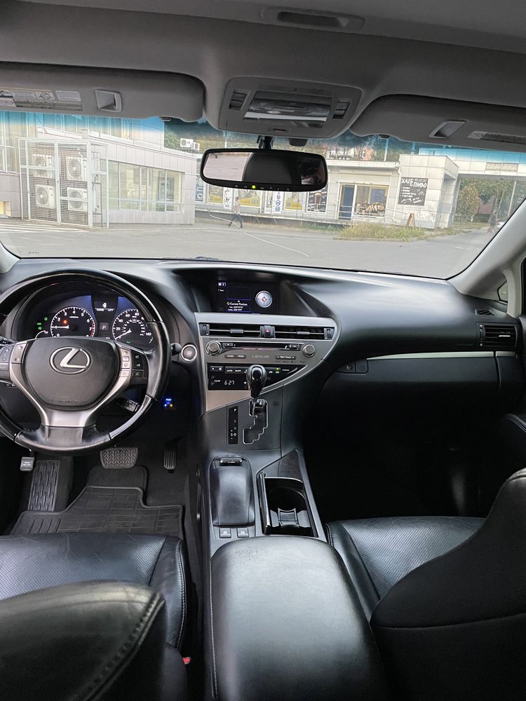 Продам Lexus RX 350 2015