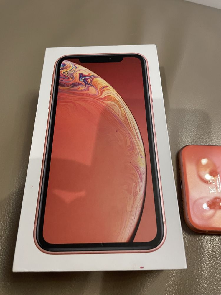 Iphone XR, koralowy